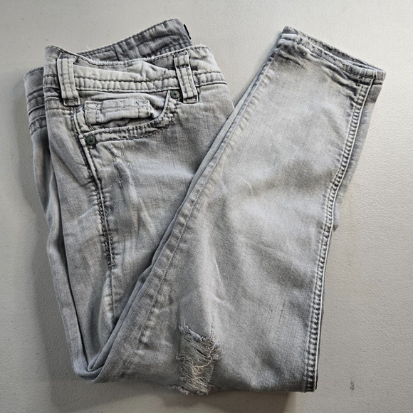 Silver Jeans Women's 28 Silver Gray Light Wash Elyse Skinny Crop Distressed - Picture 9 of 16